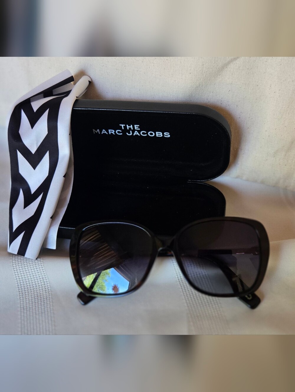 NEW Marc Jacobs Black Women's Oversized Square Sunglasses